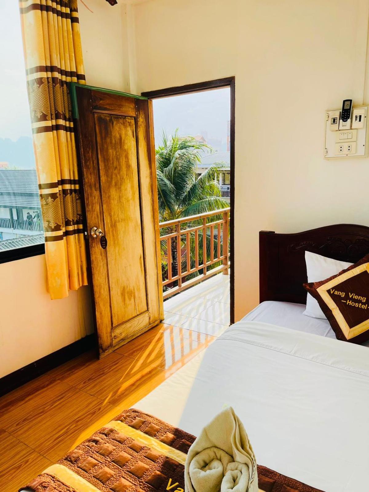 Alisona Hostel Vang Vieng Exteriör bild