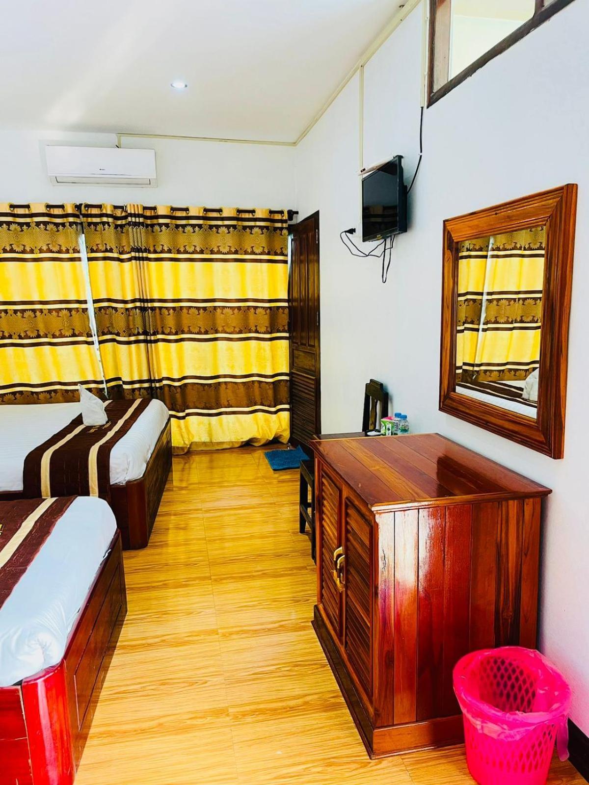 Alisona Hostel Vang Vieng Exteriör bild