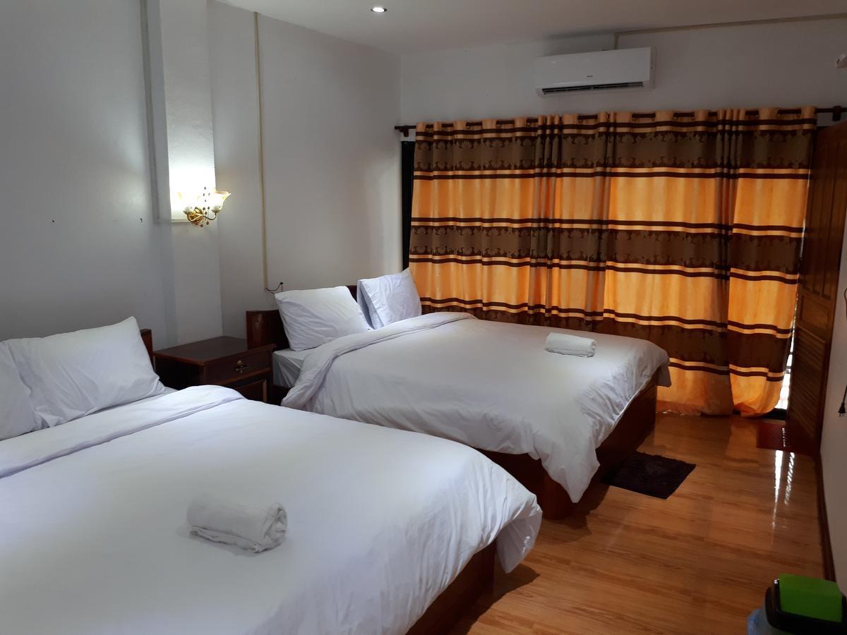 Alisona Hostel Vang Vieng Exteriör bild