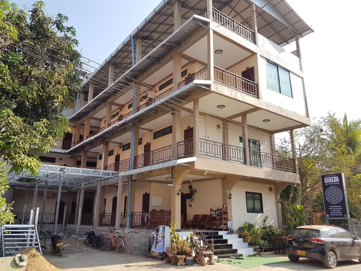 Alisona Hostel Vang Vieng Exteriör bild
